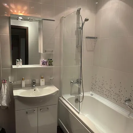 Apartament In Long Shkorpilovtsi